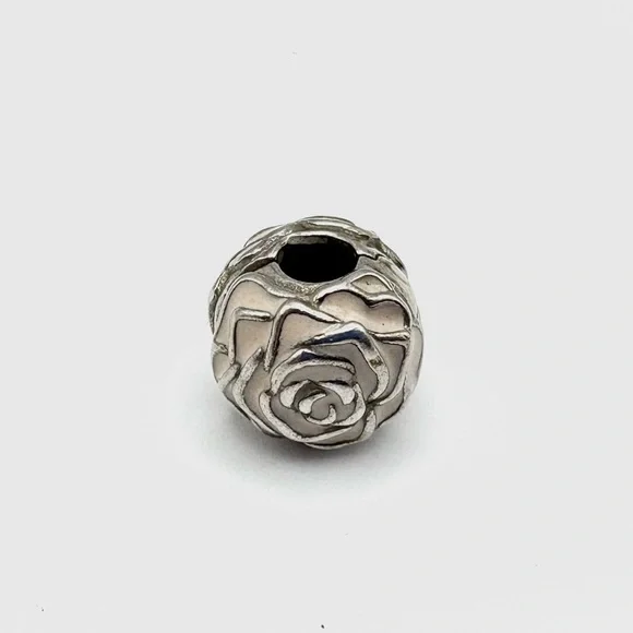 Pandora Rose Garden Love Sterling Silver Clip Charm - Picture 3 of 5